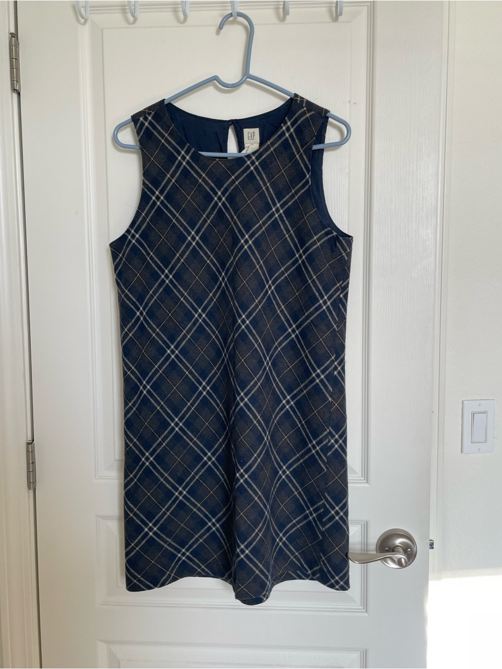 GAP Plaid Sleeveless Midi Shift Dress in Navy and Cream